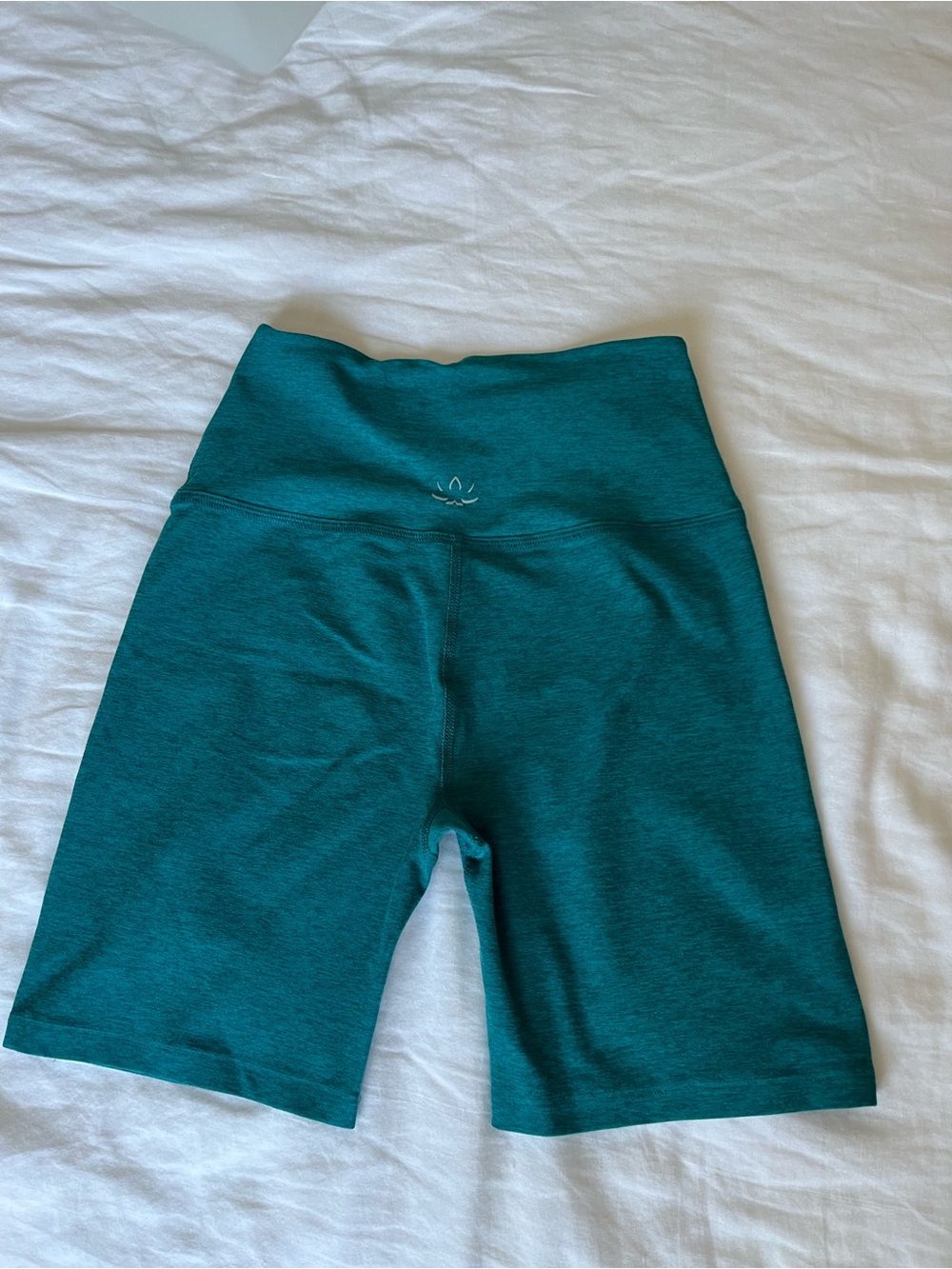 Beyond Yoga Spacedye Teal High-Rise Bike Shorts - Picture 2 of 3